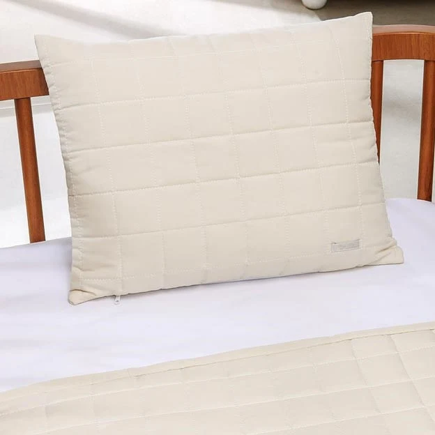 Almofada Retangular Quadradinho Bege - Image 2