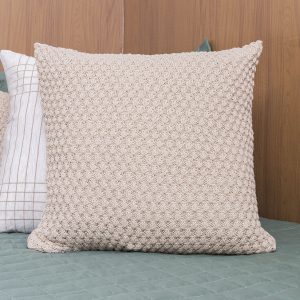 Capa de Almofada Tricot Colmeia 50cm x 50cm - Bege Geada