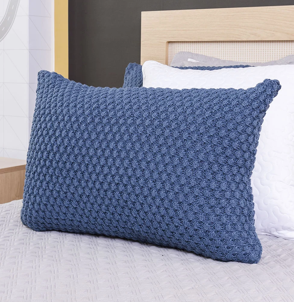 Capa de Almofada Tricot Colmeia 60cm x 40cm - Azul Jeans