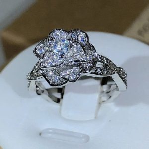 Anel Feminino Flor de Prata 925