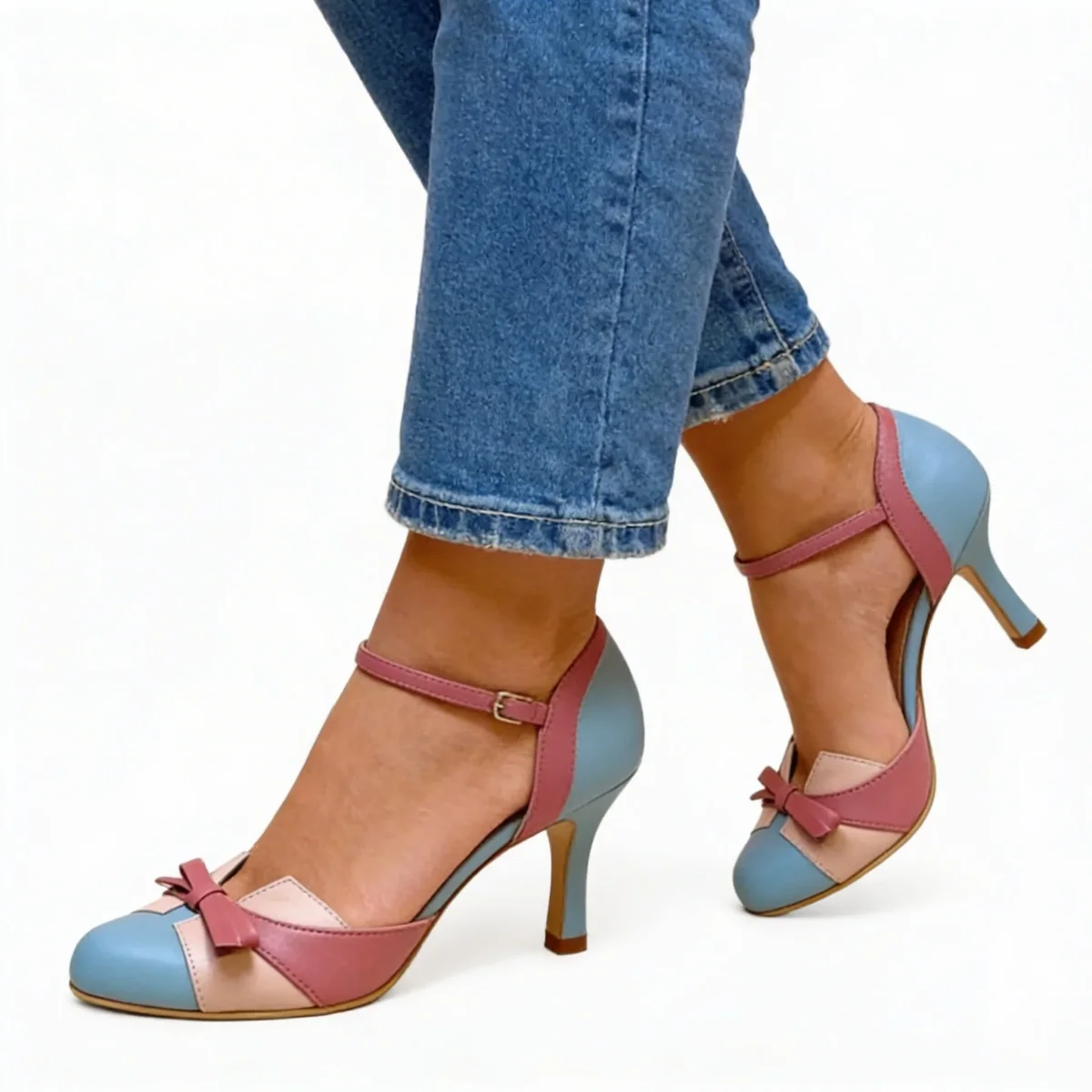 Mónica - Saltos Elegantes - Image 8