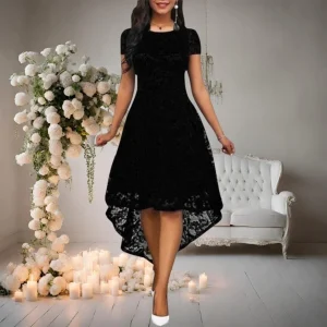 Vestido Longo de Renda Plus Size com Elastano